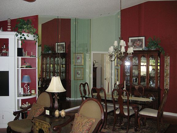 4th image of 11433 Glenmont Dr