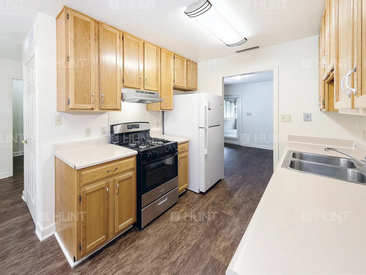 2 bed, 1120 sqft, $1,917 — Photo 2