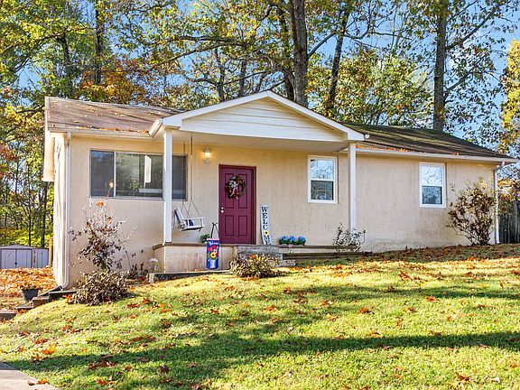2nd image of 101 Toledo Cir