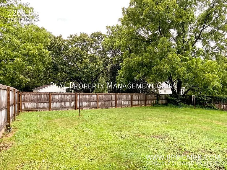 2209 Broadway St — Photo 20