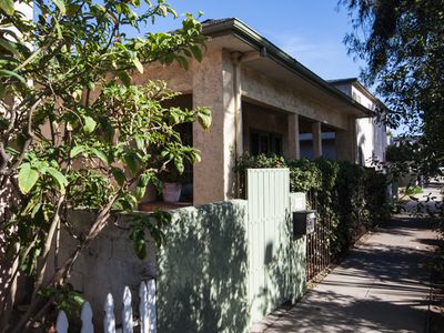 5137 Clinton St, Los Angeles, CA, 90004