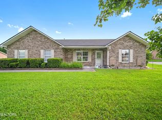 944 Mossy Grove Ln, Maryville, TN 37801