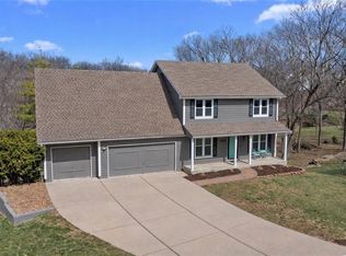 2402 SW Springcreek Ct, Blue Springs, MO 64015