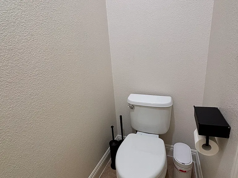 343 Carriage Ln — Photo 26