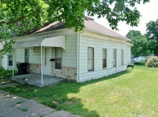 219 W 13th St, Horton, KS 66439
