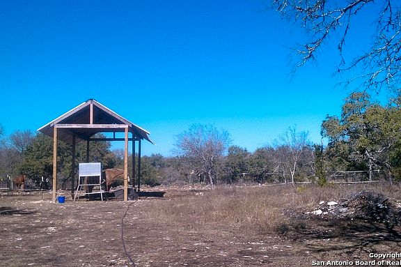 4th image of 273 County Road 375