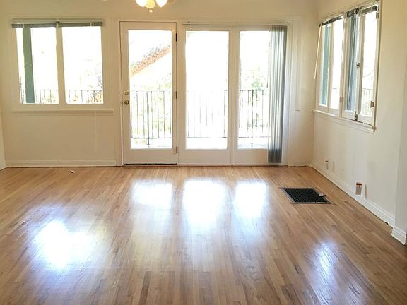 5th image of 903 Maltman Ave