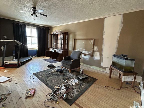 3rd image of 56 12th St NE