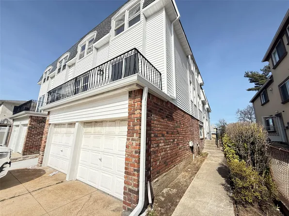 16-17 Bell Boulevard, Bayside, NY 11360
