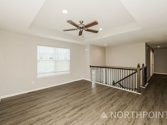 4th image of 210 Ramblewood Dr