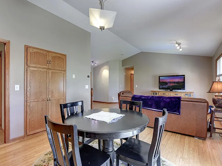 1187 Blackhawk Dr SW — Photo 11