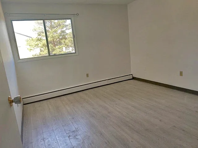 270 Pinehouse Dr — Photo 10