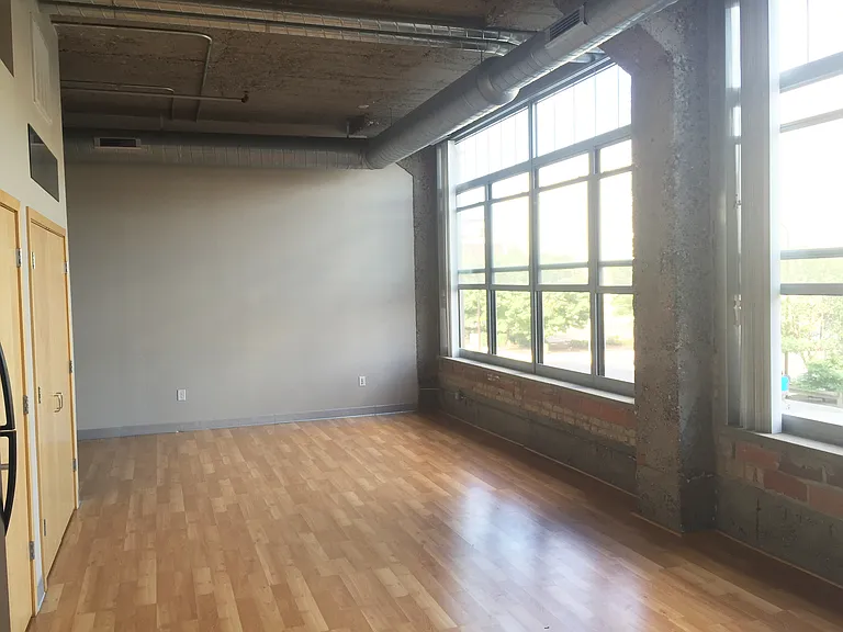 521 S 7th St #220 — Photo 5