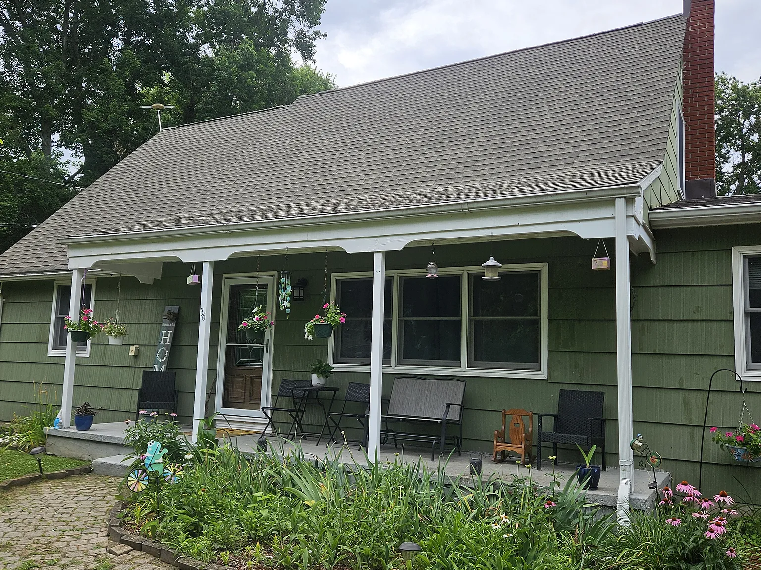 5 bed, 1744 sqft, $6,000 — Photo 1