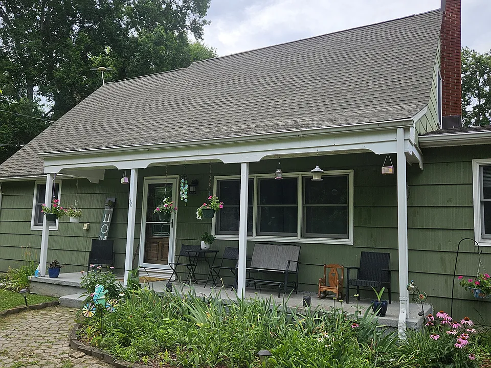 36 Greenbrook Dr