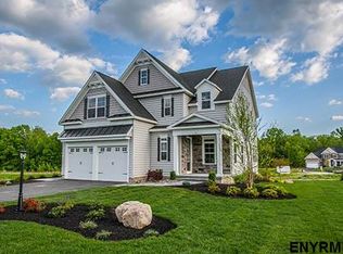 1421 Cosgrove Dr, Schenectady, NY 12302