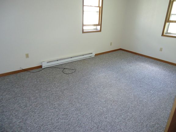 4th image of 102 2nd St N #3