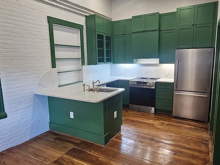 117 N Main St #2 — Photo 2