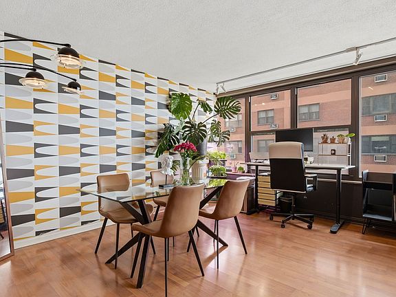 5th image of 5801 N Sheridan Rd APT 7B