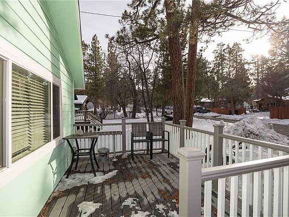 3rd image of 739 San Bernardino Ave