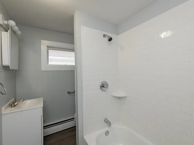 53 Penn St — Photo 6