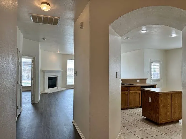 6109 Melanie Dr — Photo 3