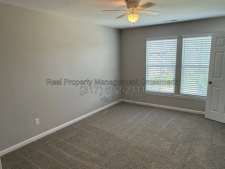 5509 W Woodhaven Dr — Photo 31