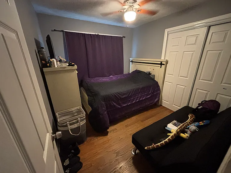 181 Hubbell Ave — Photo 10