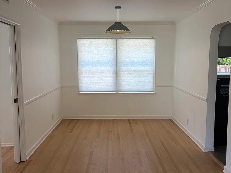 1221 S Curson Ave — Photo 39