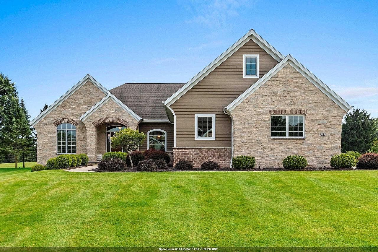 1321 South SEDONA CIRCLE