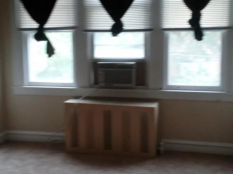 2106 Poplar St — Photo 12