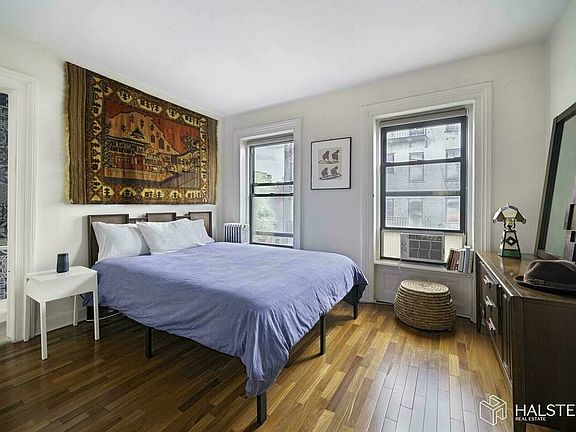 4th image of 1239 Dean St #3