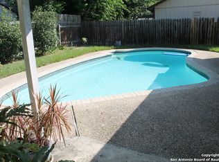 6823 Oak Lake Dr, San Antonio, TX 78244