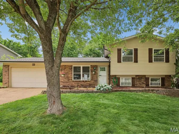 5009 Country Ridge Dr, Imperial, MO 63052
