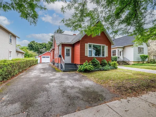 106 Field St, Rochester, NY 14620