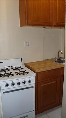 Rented by Avenue Sotheby's International Realty | media 11