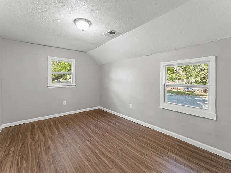 33020 W 82nd St — Photo 21