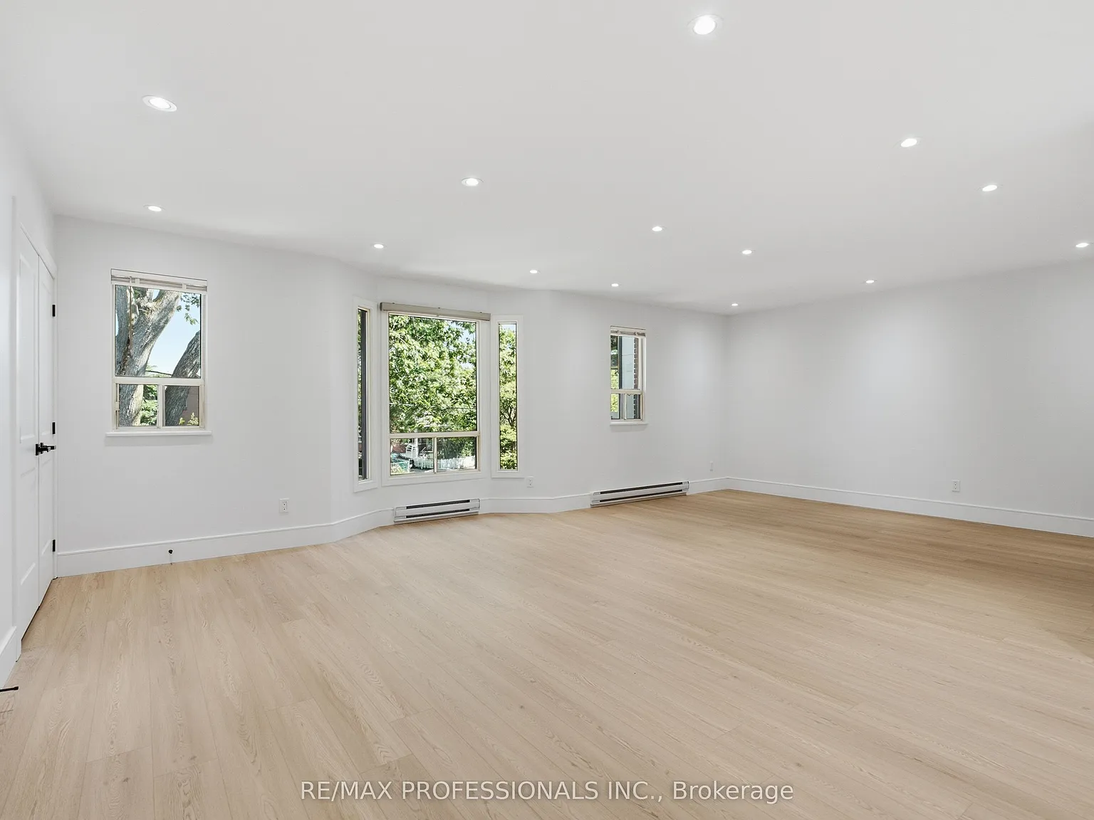 3 bed, $3,500 — Photo 4