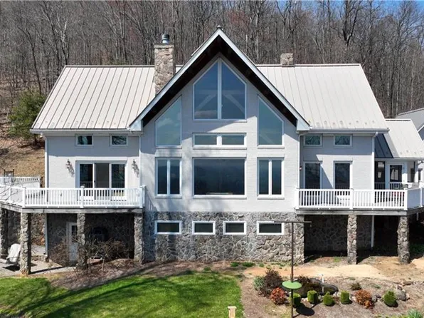 2537 Pores Knob Rd, Moravian Falls, NC 28654