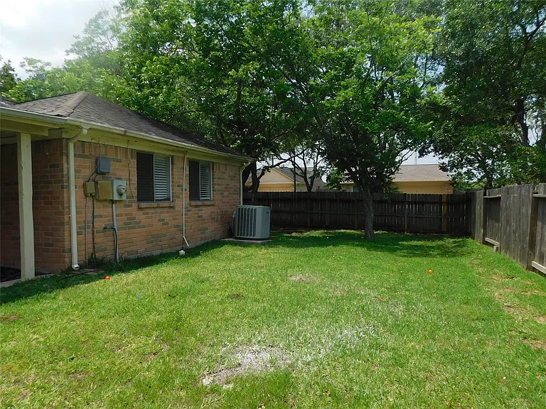 4403 Alamo Ave — Photo 36