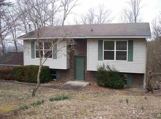 805 W Ridgecrest Dr, Kingston, TN 37763