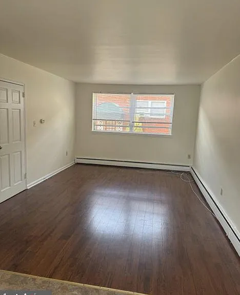901 E Pleasant Ave — Photo 2