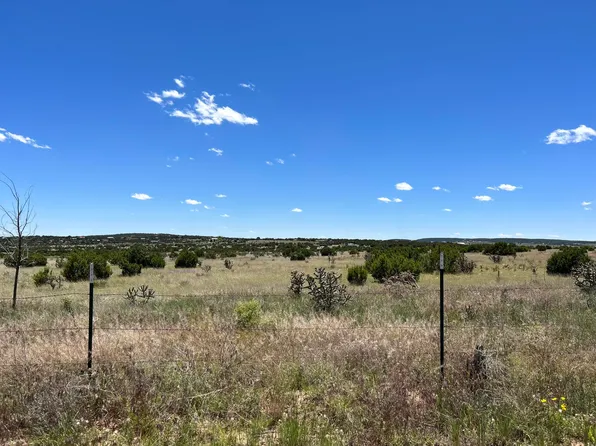 292 Entranosa Rd, Edgewood, NM 87015