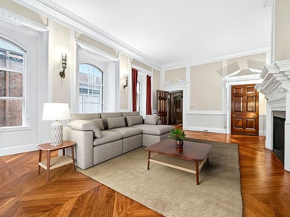 3rd image of 93 Beacon St APT 5