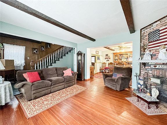 5th image of 179 Bement Ave