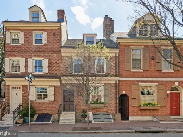 228 Spruce St, Philadelphia, PA 19106