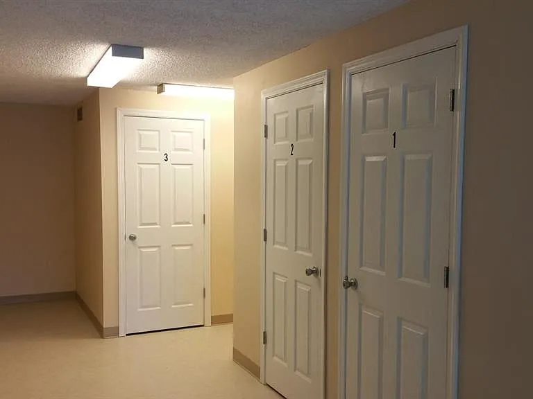 Meadow Ridge Apartments — Photo 22
