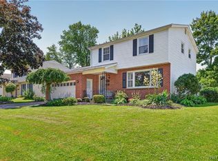 114 Meadow Run, Hamburg, NY 14075