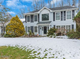 22 Winding Woods Way, Manalapan, NJ