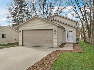 10446 268th Ave, Trevor, WI 53179